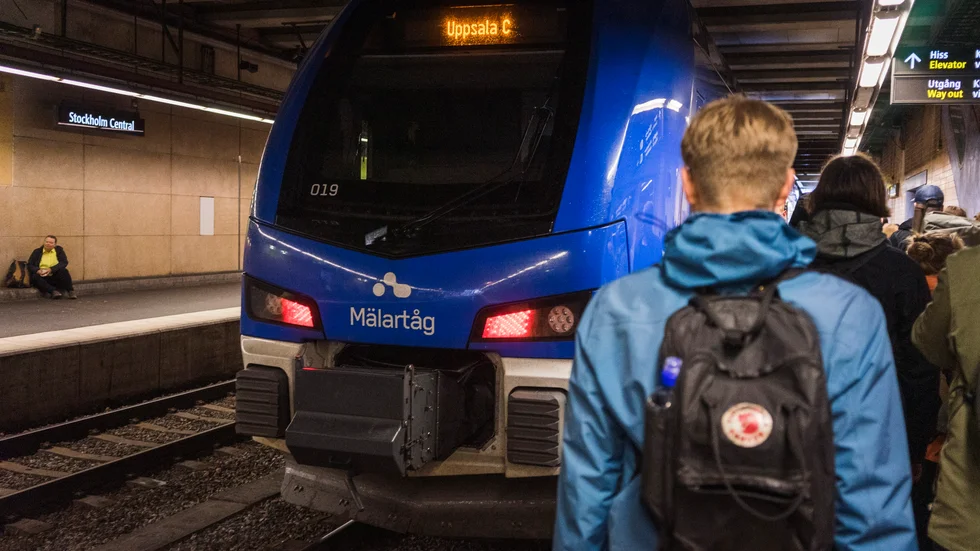 Det är ett problem att Mälartåg tar över pendlingen mellan Stockholm och Uppsala, skriver företrädare för Liberala ungdomsflrbundet.