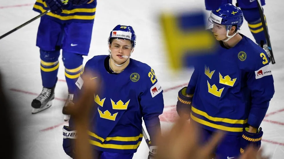 KÖLN 20170514 
Sveriges William Nylander (29) efter att ha gjort --2 målet i andra perioden av söndagens ishockeymatch i grupp A mellan Danmark och Sverige under ishockey-VM.
Foto: Janerik Henriksson / TT / Kod 10010
***Bilden ingår i SPORTPAKETET. För övriga BETALBILD ***