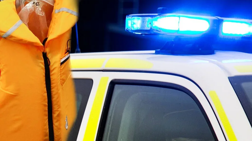 Polis skickades ut för att kontrollera de flytvästklädda männen