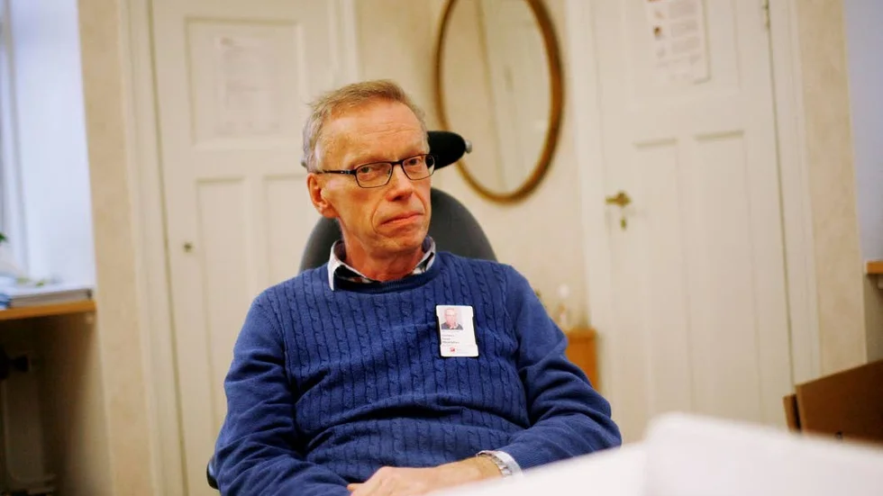 Smittskyddsläkaren Sven Montelius tipsar om hur du undviker vinterkräksjukan.
