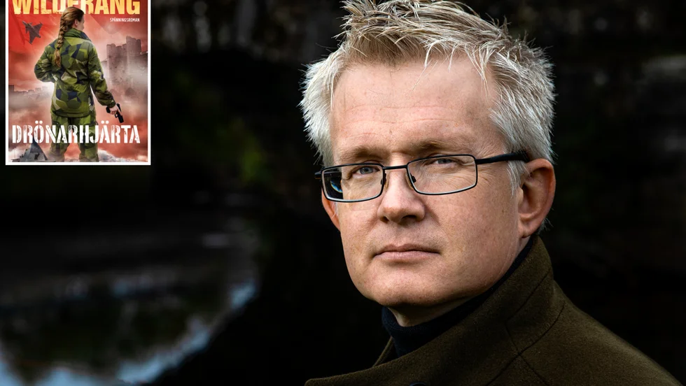 Författaren Lars Wilderäng etablerar i och med romaren "Drönarhjärta" en thrillerserie med Gotland som fond.