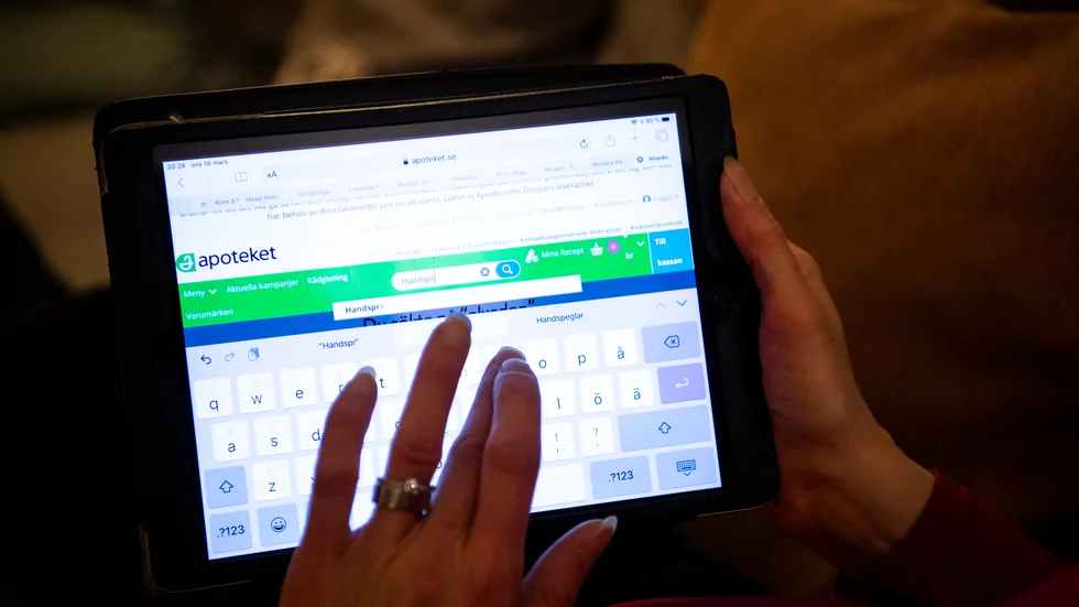 Människor riskerar att köpa bluffmediciner från fel källor i brist på tillgänglig information, varnar fyra forskare. Arkivbild.
