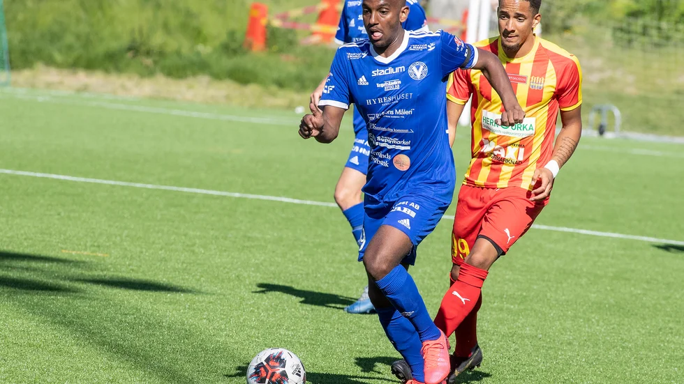 Berhane Samson Mesfun och de övriga spelarna i Värmbol får vänta ytterligare på seriepremiären, som nu är framflyttad till den 5 juni.