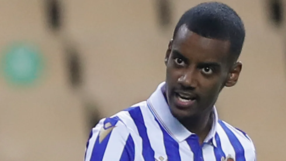 Real Sociedads Alexander Isak fick en skadekänning i låret och kan missa La Liga-matcher. Arkivbild.