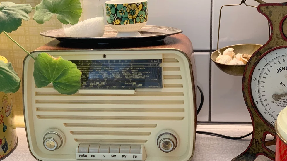 "Sätta på radion antar jag, men sedan då? I vårt stora lägenhetshus finns inget skyddsrum." skrev Christina Dicksved Johansson ang VMA-testet förra veckan. Nu får hon svar på sin insändare.