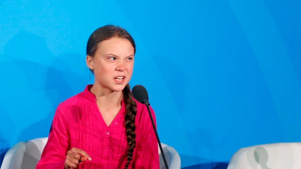 Klimataktivisten Greta Thunberg pekade i sitt tal på FN:s klimatmöte 2019 att makthavarna saknar moral när de inte tar klimatfrågan på allvar. I antologin "Klimat och moral" lyfter också forskare och debattörer de moraliska aspekterna av klimatdebatten. 