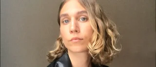 Anna lämnade Skellefteå för Paris: ”Har haft passionerade relationer med vackra fransmän och druckit en otrolig mängd rödvin”