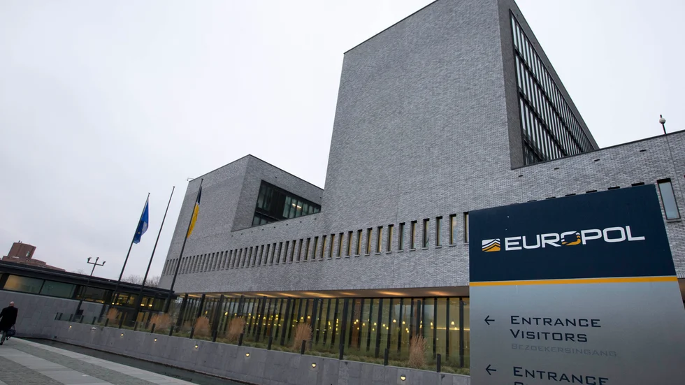 Europol har idag gett information om jätteinsatsen kring chattjänsten Anom som skapats av FBI. Via Anom har kriminella lurats att avslöja sina brottsplaner.