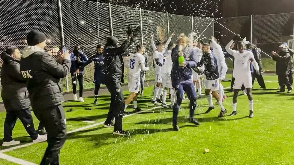Glädjescener när IFK Uppsala säkrade seriesegern