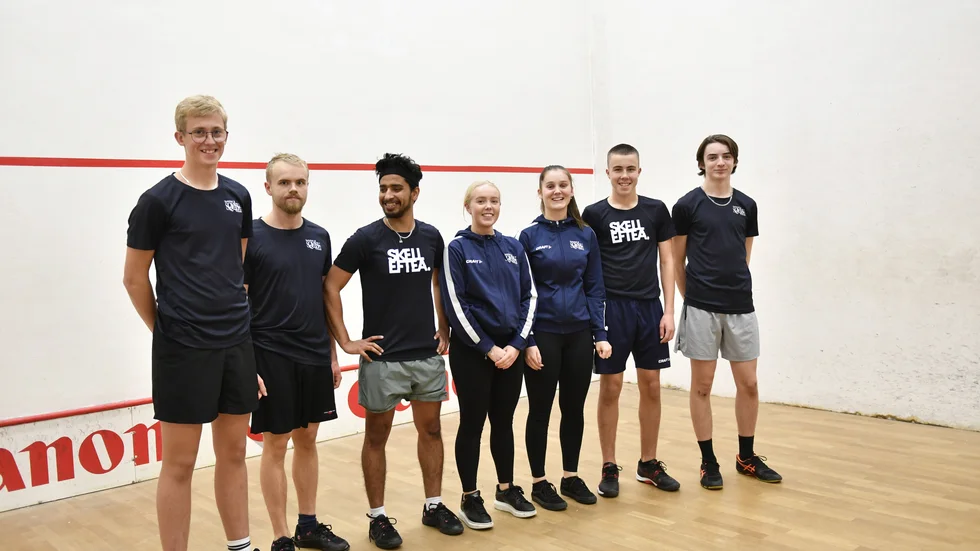 Skellefteå squashklubb är redo inför serieavslutningen – där både dam- och herrlaget kan säkra seriesegern.
