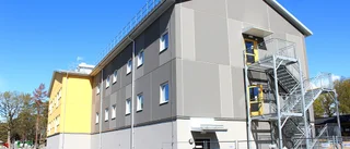 Två fortsatt efterlysta: Kan vara dömda för våldsbrott