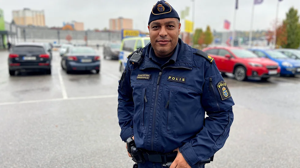 Områdespolisen Richard Hedström ser fram emot fler ögon och öron på stan.