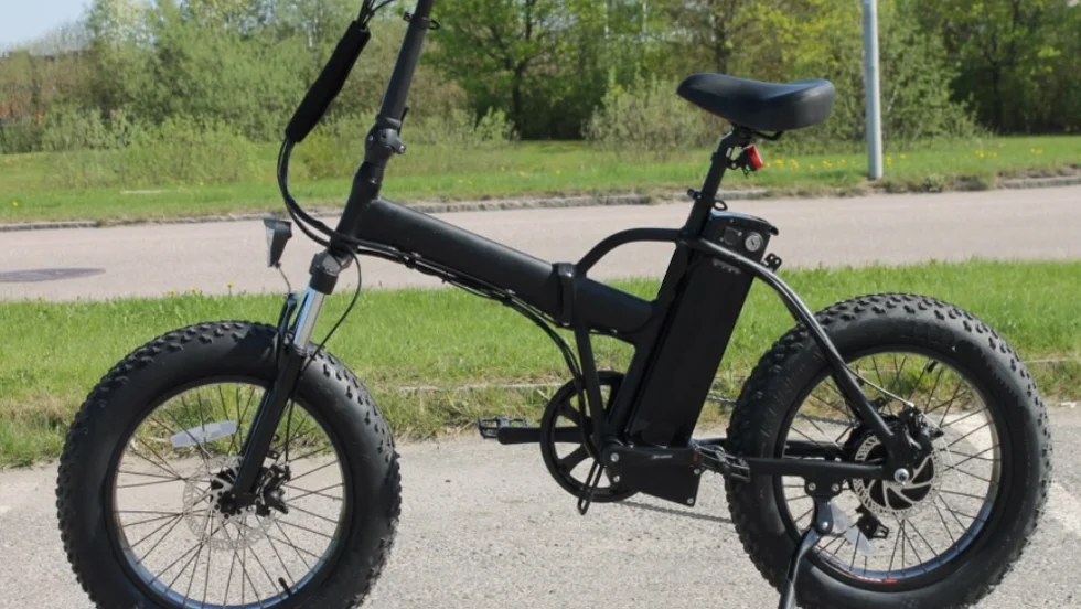 Gärningspersonen färdades på en mörk cykel liknande den som syns på bilden i både modell och färg. Polisen är fortfarande intresserade av iakttagelser vid tiden innan, under och efter brottet.