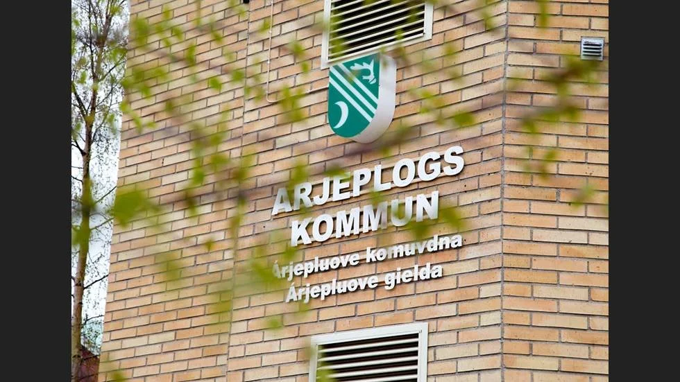 Att rektorn tog hand om fritidsbarnens sommarpengar väcker många upprörda känslor i Arjeplog. (Arkivbild)