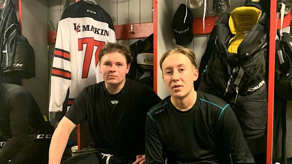 Kvällens målskyttar i Burträsks segermatch mot Umeå Kings.
Oliver Schönfeldt och Anton Holmberg.