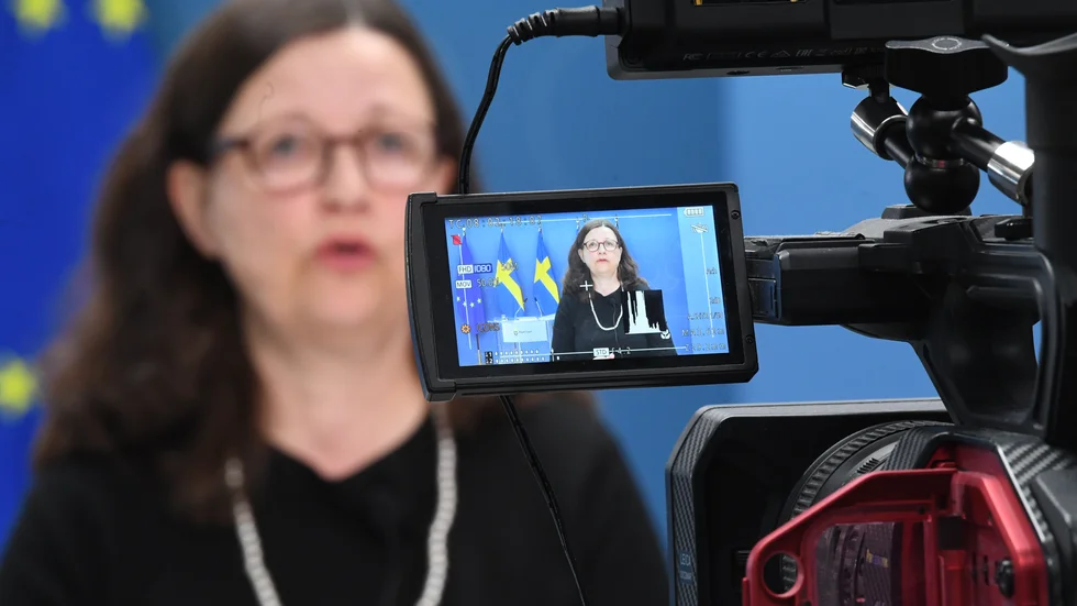 Regeringen i allmänhet och utbildningsminister Anna Ekström (S) i synnerhet får svidande kritik av Riksrevisionsverket för hur 2018 års Pisa-undersökning hanterats.