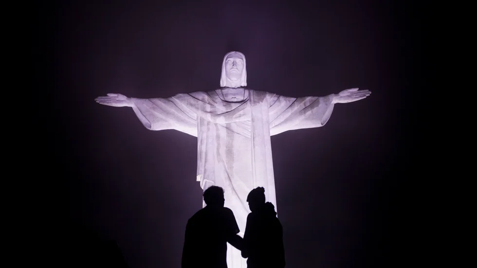 Jag undrar vad Jesus hade tyckt om alla rasister, homofober, kvinnoförtryckare och allmänna knäppgökar som säger sig sprida hans ord och leva efter den kristna religionen, skriver Kata Nilsson.
