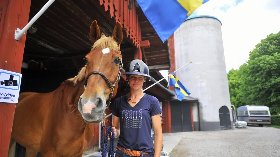 Anna Freskgård och Techno är ett stort framtidsekipage, men tillhörde en handfull ekipage som föll i värmen på i Luhmühlens tuffa femstjärniga terrängritt.