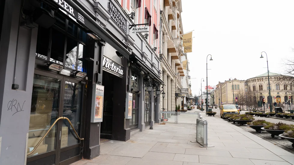 Oslos paradgata Karl Johan i torsdags. Nedstängningarna har kommit och gått i Norge under hela pandemin.