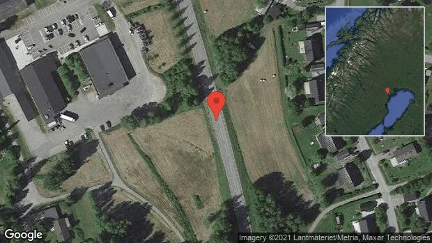 Stopp på väg 573 på grund av olycka med två personbilar