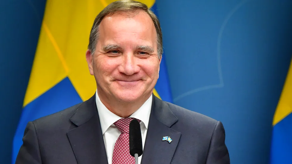 Statsminister Stefan Löfven under en pressträff om lättnader i pandemireglerna.