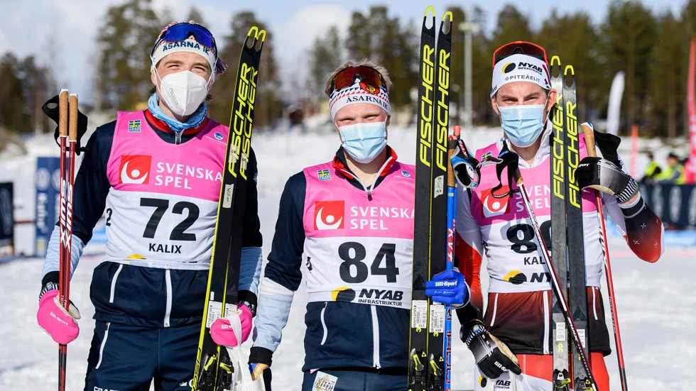 Prispallen i herrarnas femmil blev William Poromaa, silver, Jens Burman, guld, och Johan Häggström, brons.