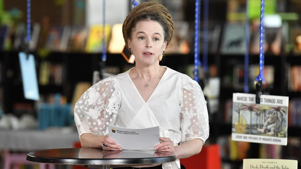 Kulturminister Amanda Lind (MP) vill höja mediestödet för i år med 100 miljoner kronor. Arkivbild.