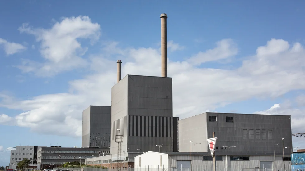 "Regeringen och näringslivet tycks vara överens om att det våras för kärnkraft. Även om detta inte löser energibristen imorgon är det enda sättet att på sikt säkra Sveriges energioberoende, vilket är särskilt viktigt i kölvattnet av Rysslands aggressioner", skriver ledarskribenten.