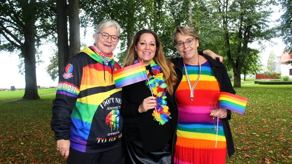 Annso Dokkmark, Katrin Merzbach och Marita Dokkmark har sett fram emot Vadstena Pride.
