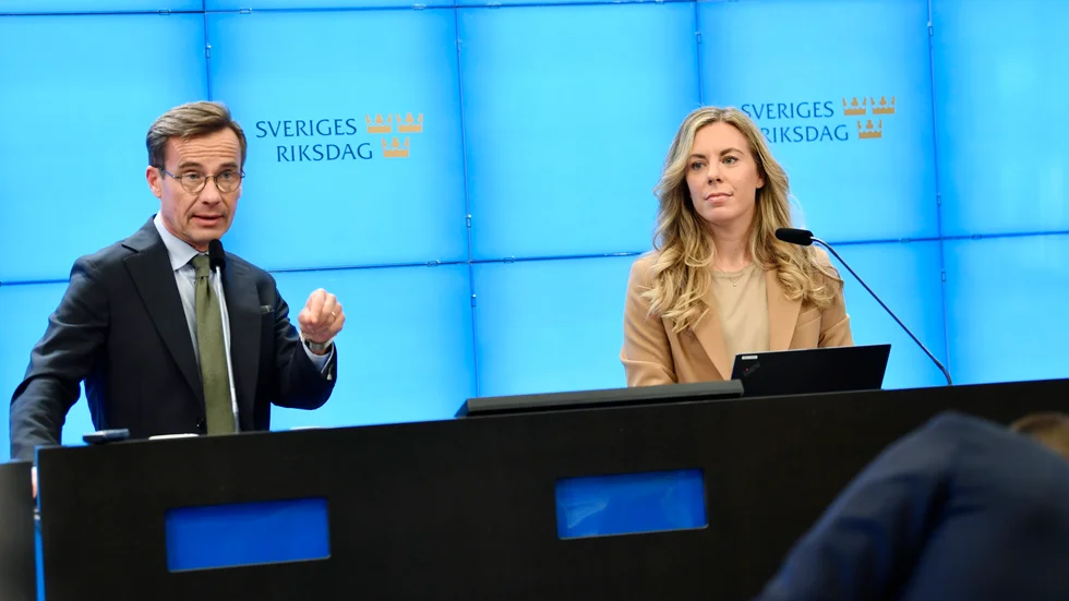 Moderaterna Ulf Kristersson och Jessica Rosencrantz har presenterat ett klimatpaket inför partiets stämma.
