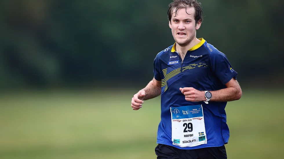 Albin Ridefelts VM såg ut att vara över - hoppas nu kunna fortsätta köra ändå.