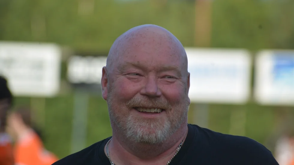 Krister Borgh slutar som huvudtränare för herrlaget i Hultsfreds FK. 