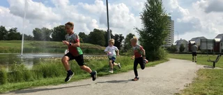 Eskil, Nils och Hilmer orienterar vid Nyköpings hus