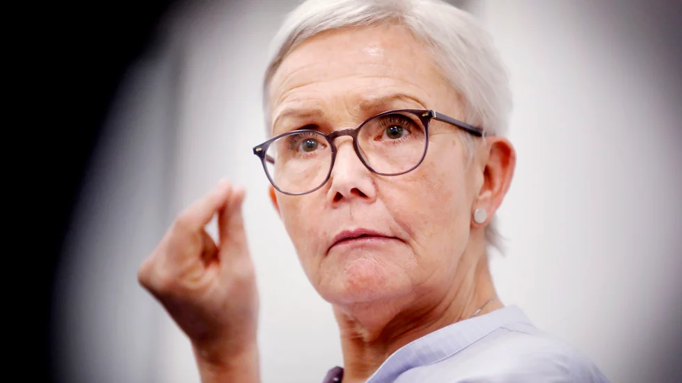 Elisabeth Johansson är gruppchef över enheten som arbetar med brott i nära relation inom polismyndigheten: "Om någon döms för brottet betyder inte det att barnet får det bättre. Det kan vara en upprättelse och markering. men de lever med minnen som måste tas om hand"