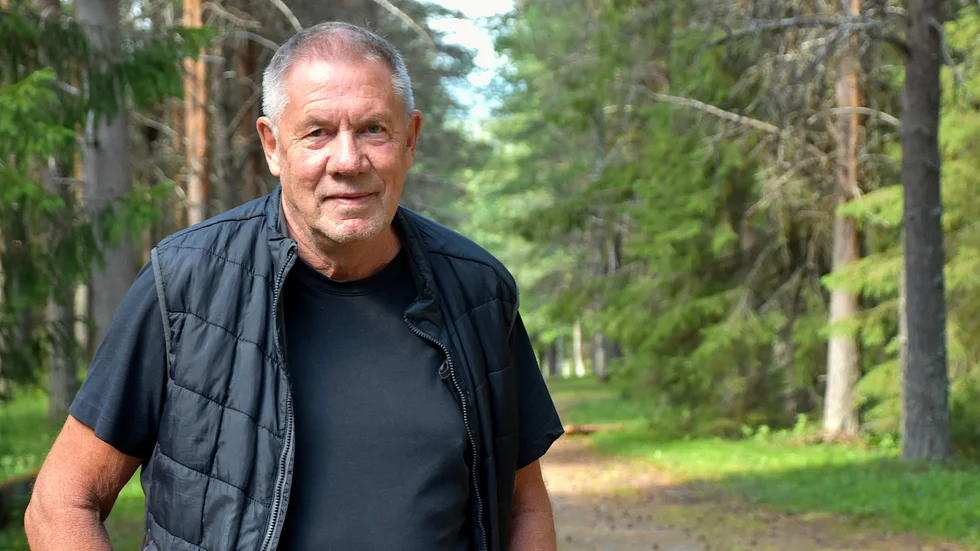 Bill Nilsson har lett guidade turer kring det gamla samhället Laver i ett par år.