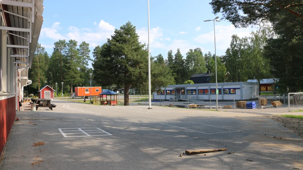 Anhöriga till ett av de barn som försvann från Böle skola under måndagen försvann riktar nu kritik mot skolan för hur det kunde hända. (Arkivbild)