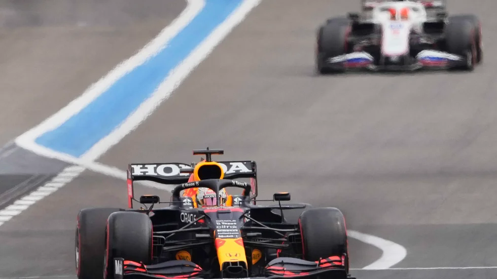 Max Verstappen under kvalet till Frankrikes GP.
