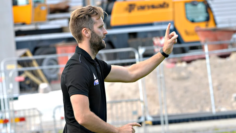 VFF:s tränare Jimmy Svensson har fått in fyra mittbackar i sin trupp inför den kommande säsongen.
