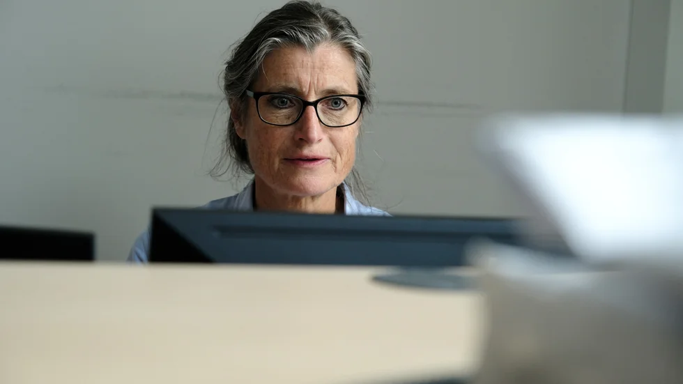 Britt Åkerlind är smittskyddsläkare i Region Östergötland. Hon tror att många känner att man kan se slutet på pandemin nu. 