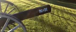 Kanonfin AC/DC-kanon          