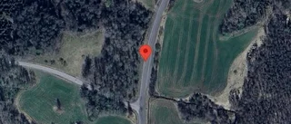 Stopp på grund av brinnande fordon på väg 1089