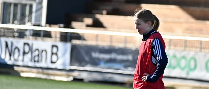 Thelma, 20, närmar sig comeback – ett år efter skadan: ”Längtar”