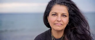 Marie adopterades från Iran som fyraåring – nu söker hon svar