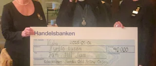 Rebeckorna ger bidrag till Familj till Familj