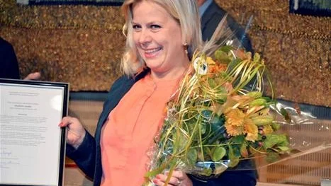 NÄRINGSLIVSPRIS. Eventföretagaren Elisabeth Landby från Gällivare mottog på onsdagen landstingets och Almis näringslivspris 2013.
Foto: Johanna Hövenmark