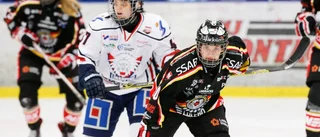 Utökar ledningen med ett märkligt mål