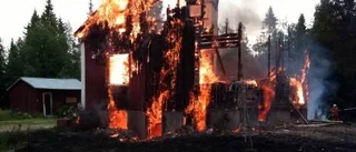 Brand ödelade hus