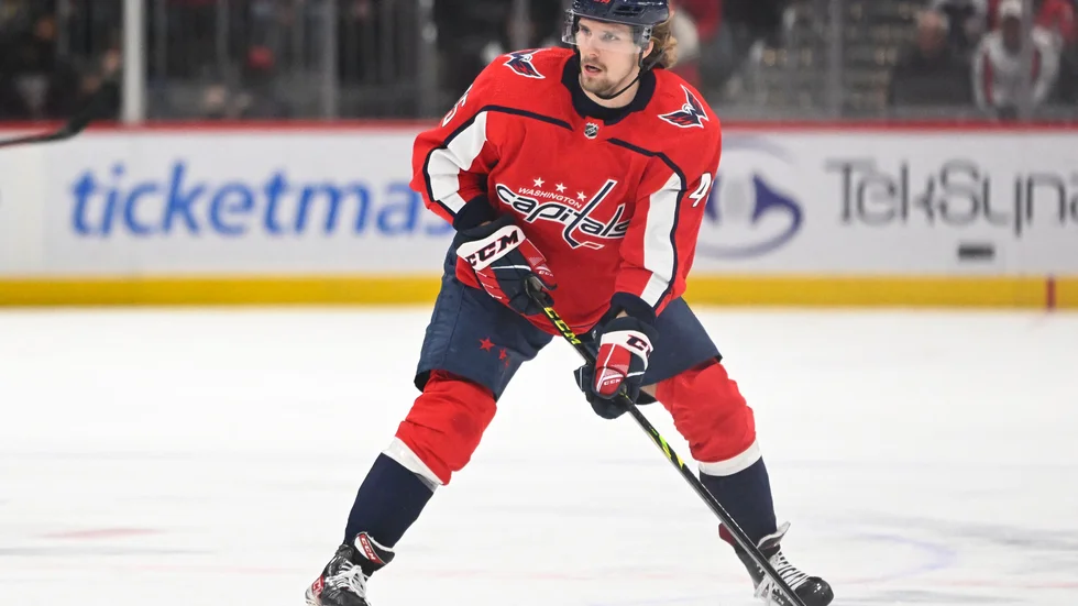 Axel Jonsson Fjällby lämnar Washington för Winnipeg i NHL.