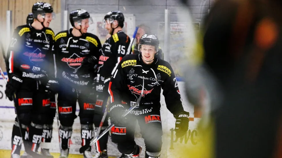 Målskytt. Jonas Berglund hade många anledningar att jubla mot Troja/Ljunby.