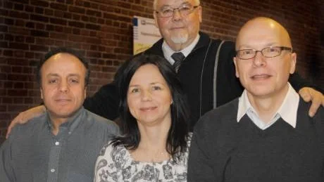 SKIFTE. Åke Bergbäck är redo att lämna över det politiska arbetet till en yngre generation folkpartister. Fr. v. Michel Mebarki, Carina Sundström och Rickard Mohss.